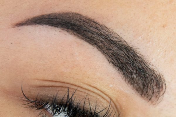 Soft shaded brows PMU master opleiding