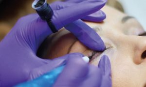 PMU eyeliner behandeling door Nouveau Contour PMU specialist